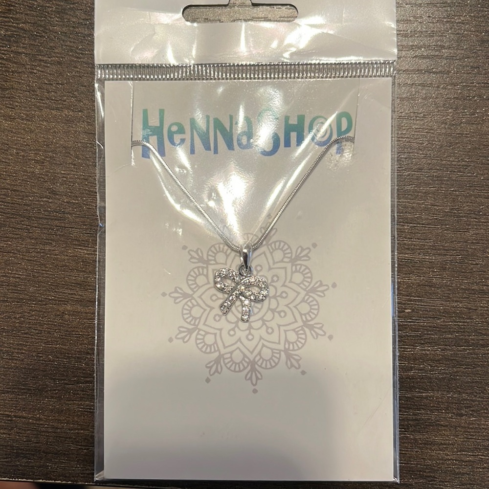 NWT henna shop bow tie necklace - silver